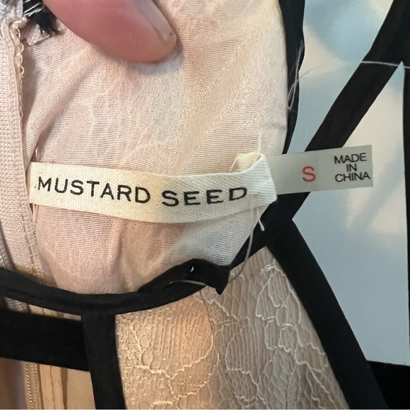 Mustard Seed - Women’s Strappy Sheer Jumpsuit Keyhole Neckline NWT - Sz. S - Picture 3 of 9